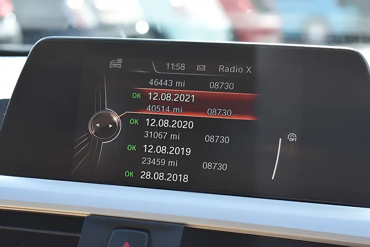 Used 2015 BMW 3 Series Se Grey - Interior and Exterior details 19