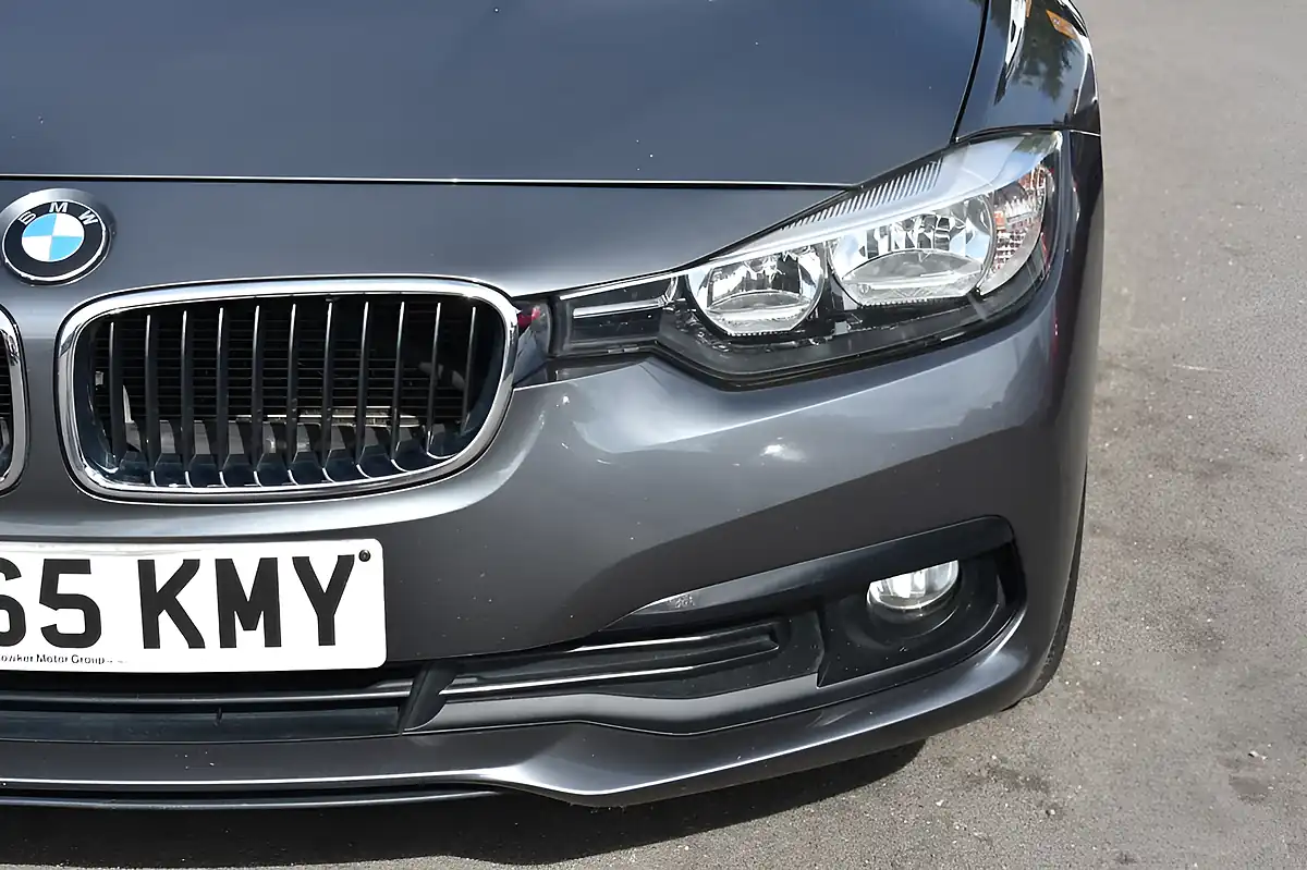 Used 2015 BMW 3 Series Se Grey - Interior and Exterior details 5