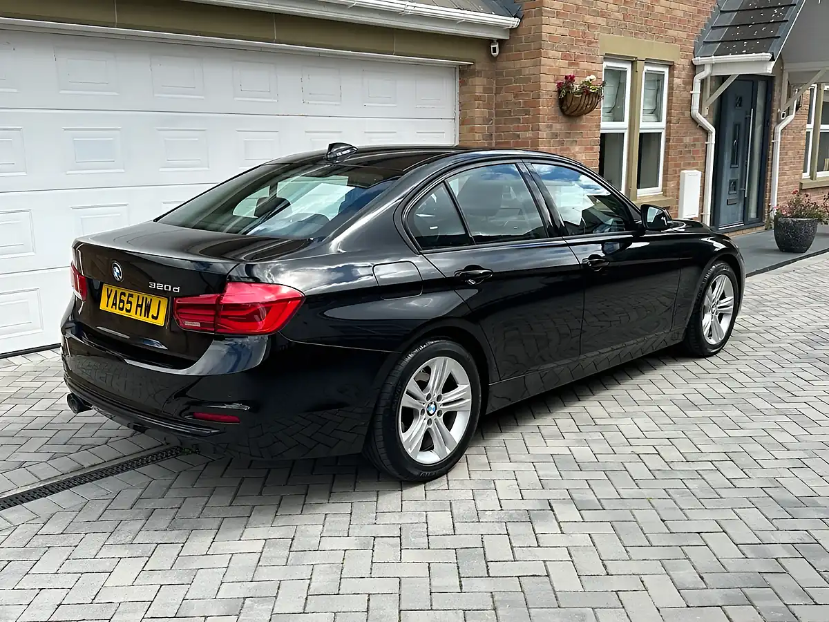 Used 2015 BMW 3 Series Sport Black - Interior and Exterior details 6