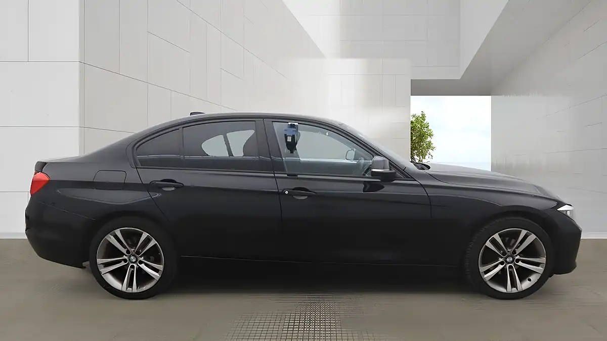 Used 2015 BMW 3 Series Sport Black - Interior and Exterior details 4
