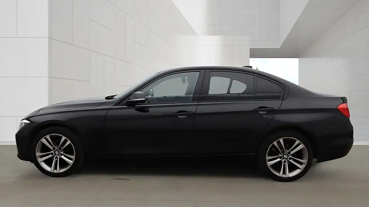 Used 2015 BMW 3 Series Sport Black - Interior and Exterior details 5