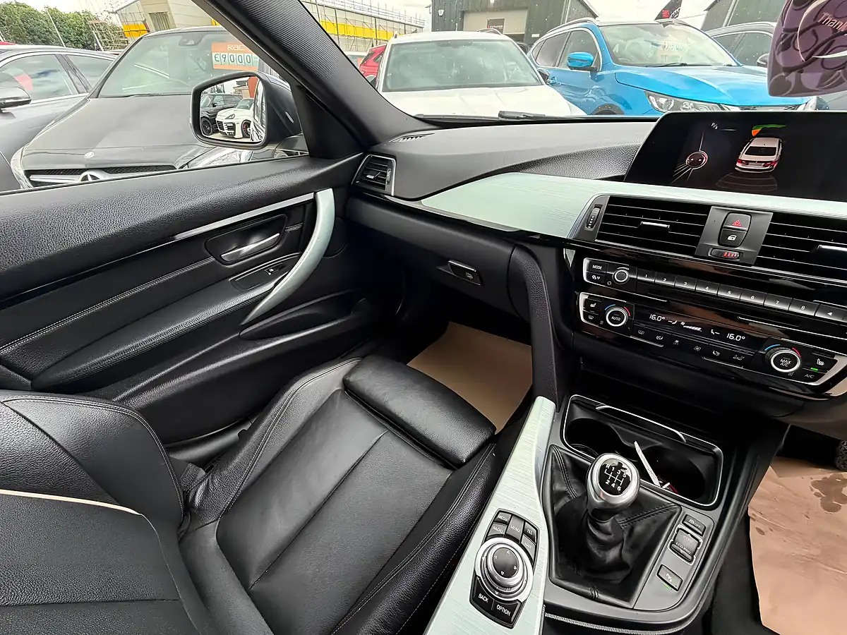 Used 2015 BMW 3 Series Sport Blue - Interior and Exterior details 12
