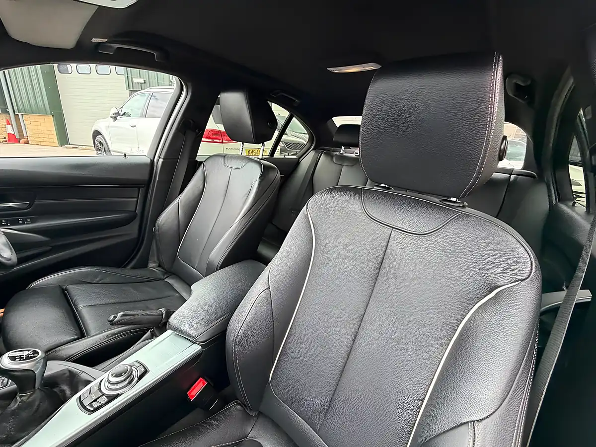 Used 2015 BMW 3 Series Sport Blue - Interior and Exterior details 19