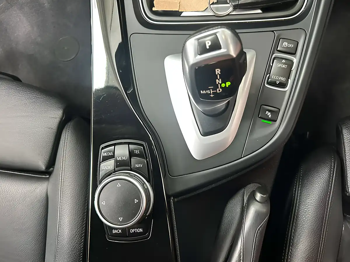 Used 2015 BMW 3 Series Sport Touring Mineral Grey - Interior and Exterior details 12
