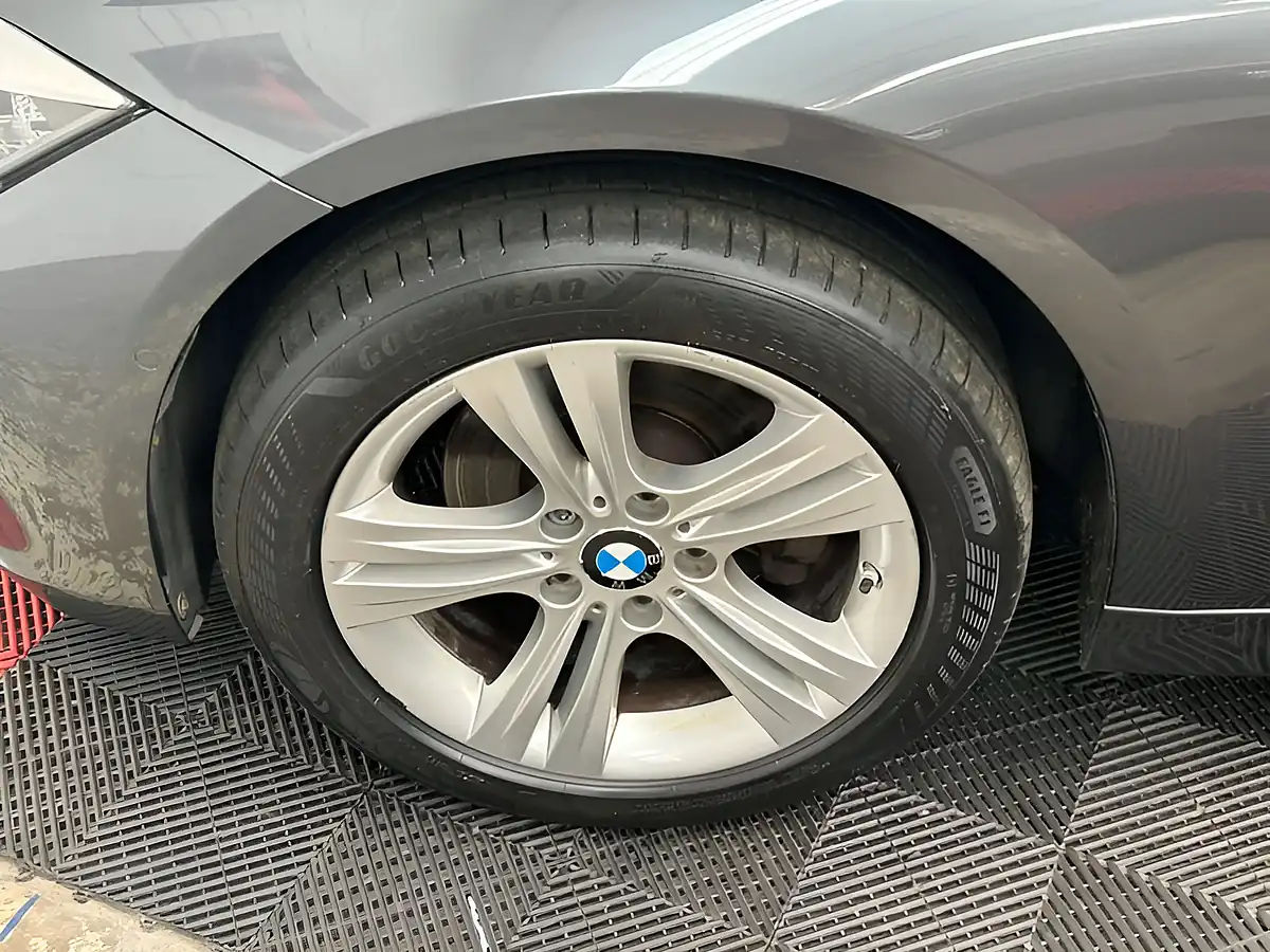 Used 2015 BMW 3 Series Sport Touring Mineral Grey - Interior and Exterior details 8