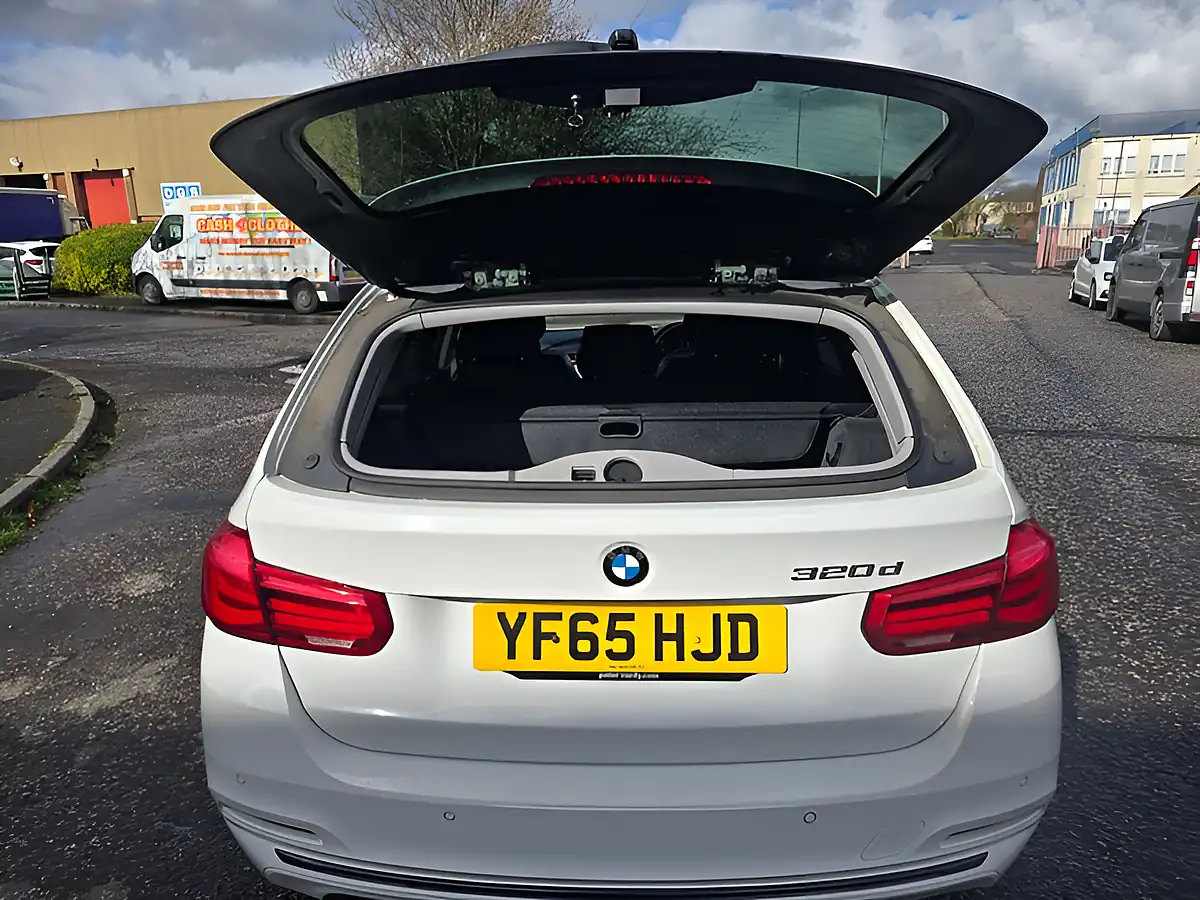 Used 2015 BMW 3 Series Sport White - Interior and Exterior details 11