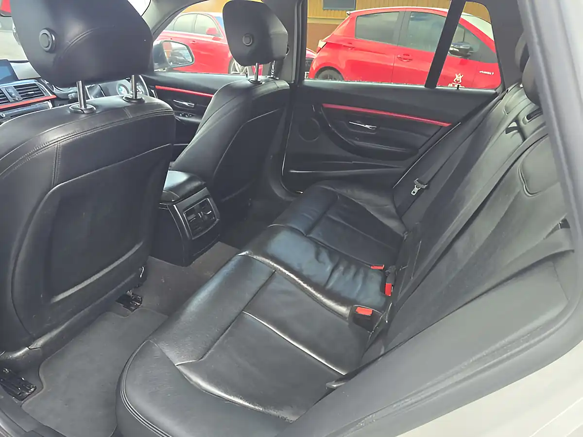 Used 2015 BMW 3 Series Sport White - Interior and Exterior details 17