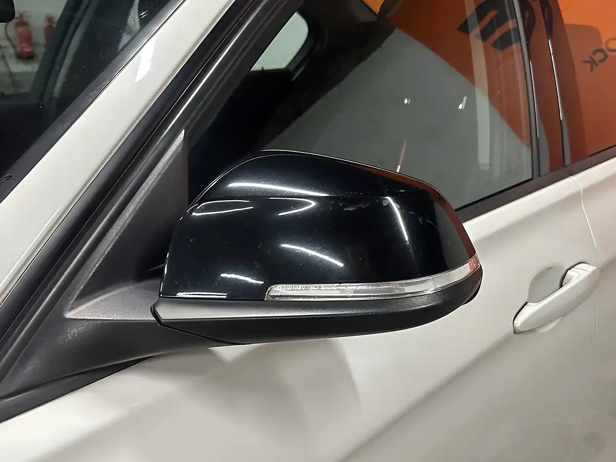 Used 2015 BMW 3 Series Sport White - Interior and Exterior details 12
