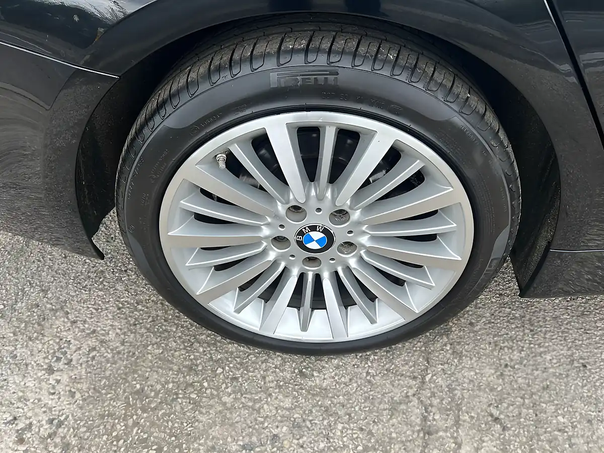 Used 2015 BMW 4 Series Gran Coupe Luxury Black - Interior and Exterior details 18