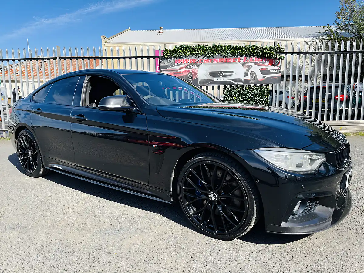 Used 2015 BMW 4 Series Gran Coupe M Sport Black - Front View
