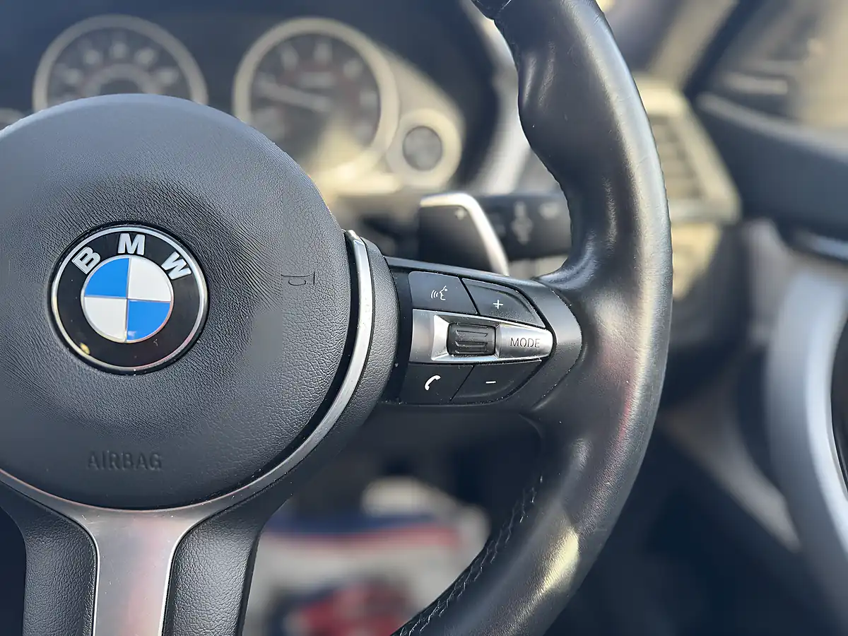 Used 2015 BMW 4 Series Gran Coupe M Sport Black - Interior and Exterior details 14