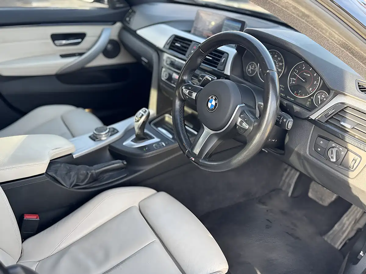 Used 2015 BMW 4 Series Gran Coupe M Sport Black - Interior and Exterior details 17