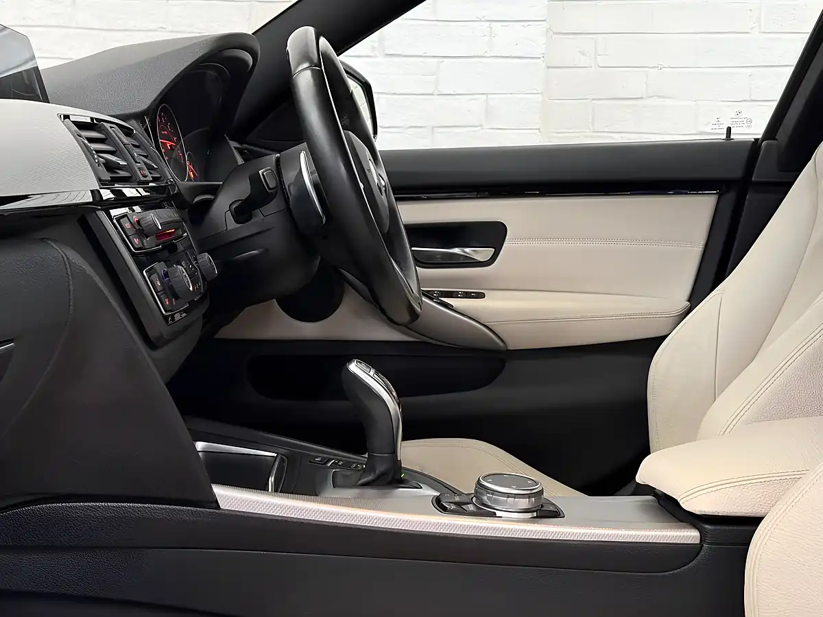 Used 2015 BMW 4 Series Gran Coupe M Sport Blue - Interior and Exterior details 11