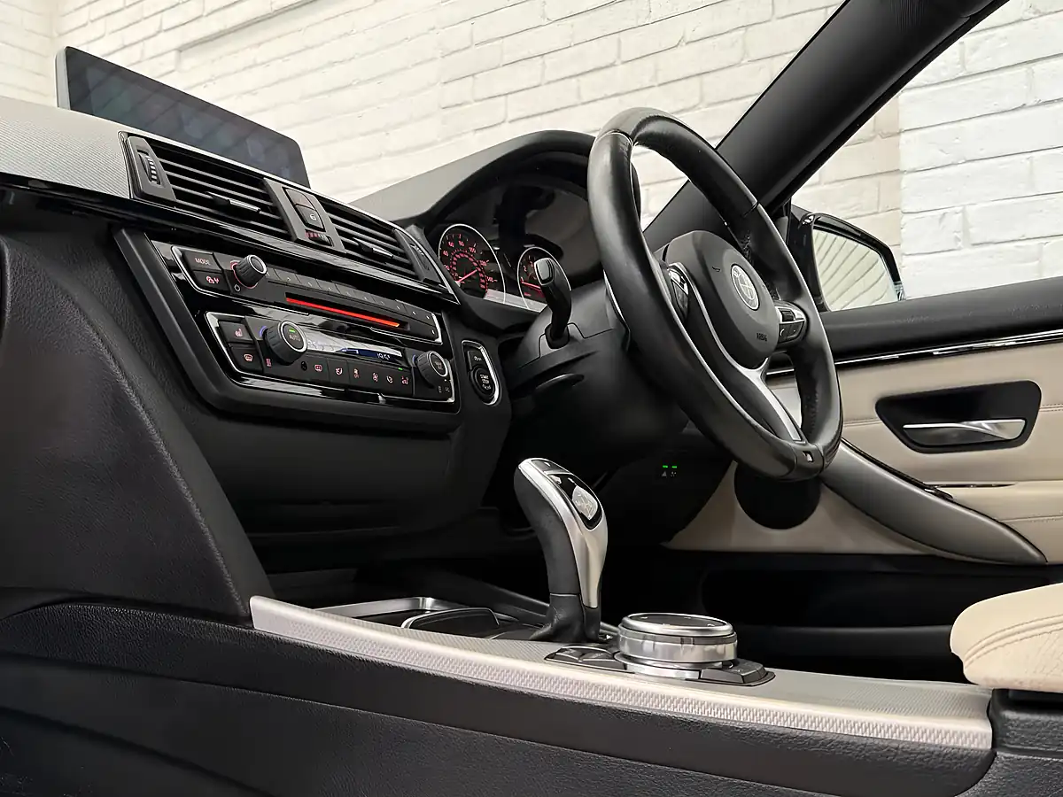 Used 2015 BMW 4 Series Gran Coupe M Sport Blue - Interior and Exterior details 9