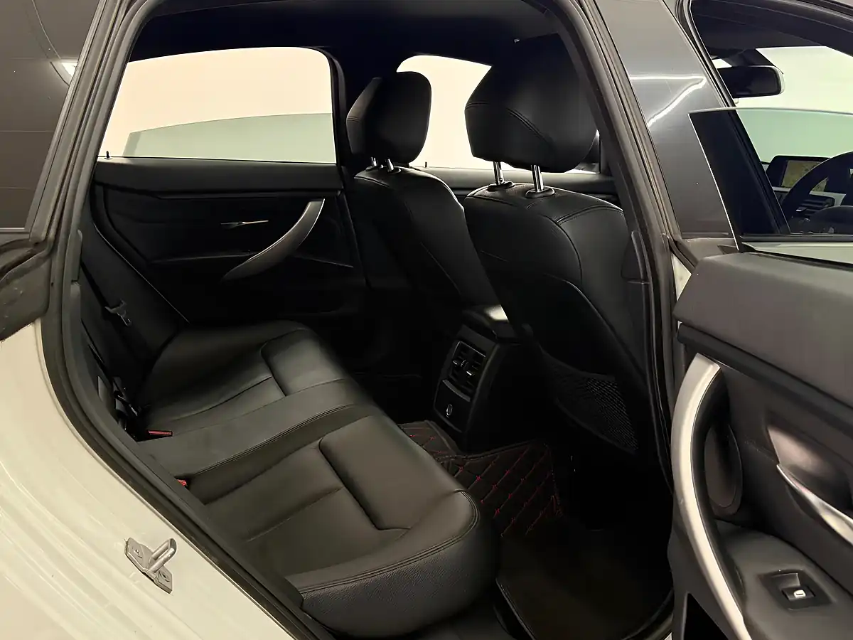 Used 2015 BMW 4 Series Gran Coupe Se White - Interior and Exterior details 13