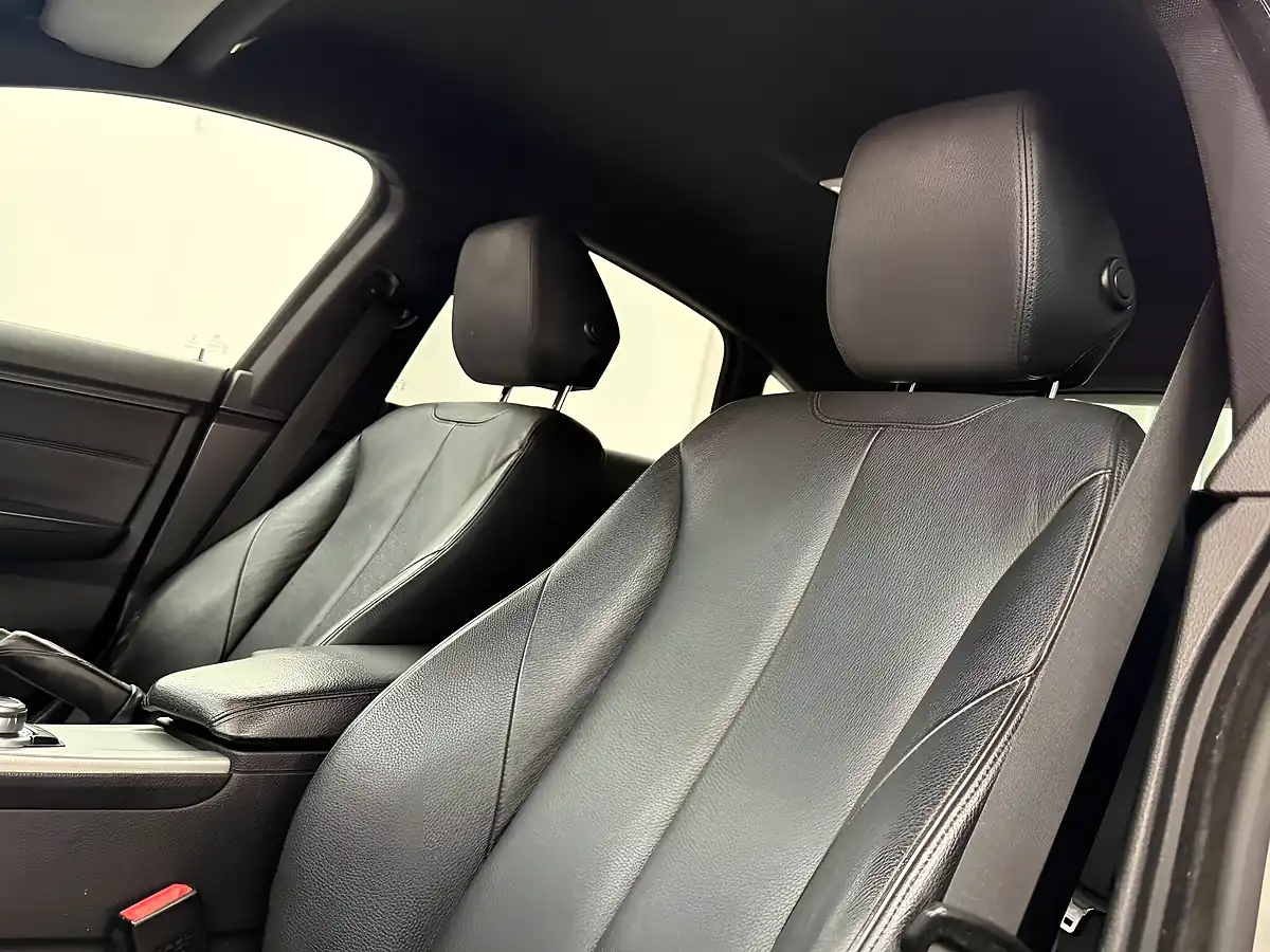 Used 2015 BMW 4 Series Gran Coupe Se White - Interior and Exterior details 4