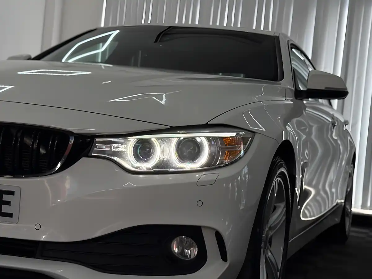 Used 2015 BMW 4 Series Gran Coupe Se White - Interior and Exterior details 5