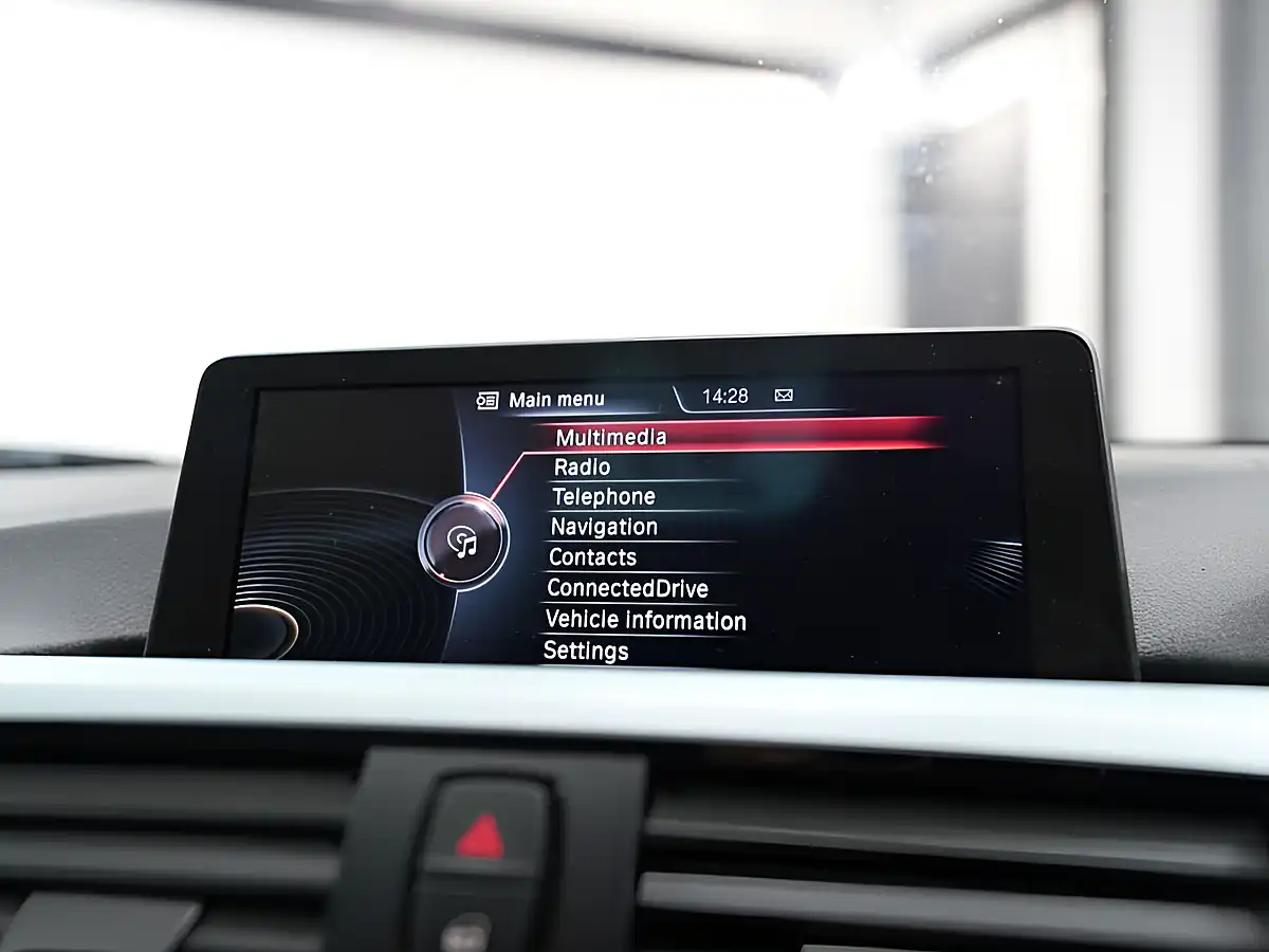 Used 2015 BMW 4 Series Gran Coupe Sport Silver - Interior and Exterior details 13
