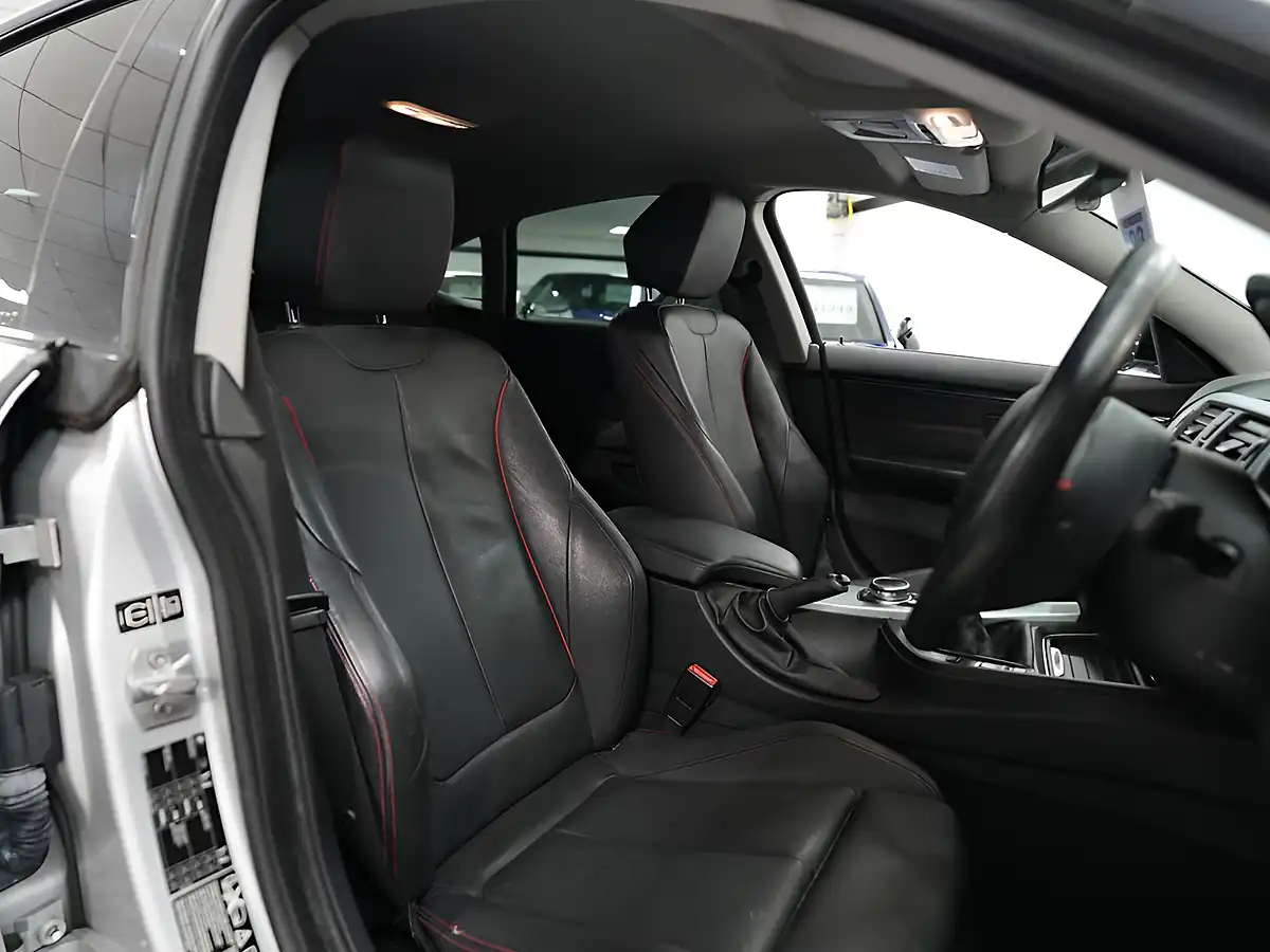Used 2015 BMW 4 Series Gran Coupe Sport Silver - Interior and Exterior details 16