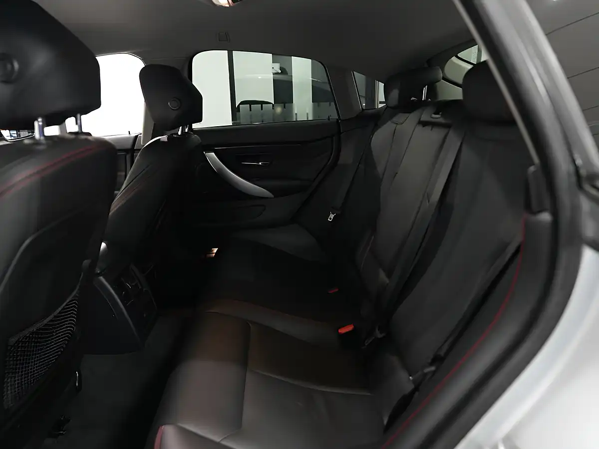 Used 2015 BMW 4 Series Gran Coupe Sport Silver - Interior and Exterior details 18
