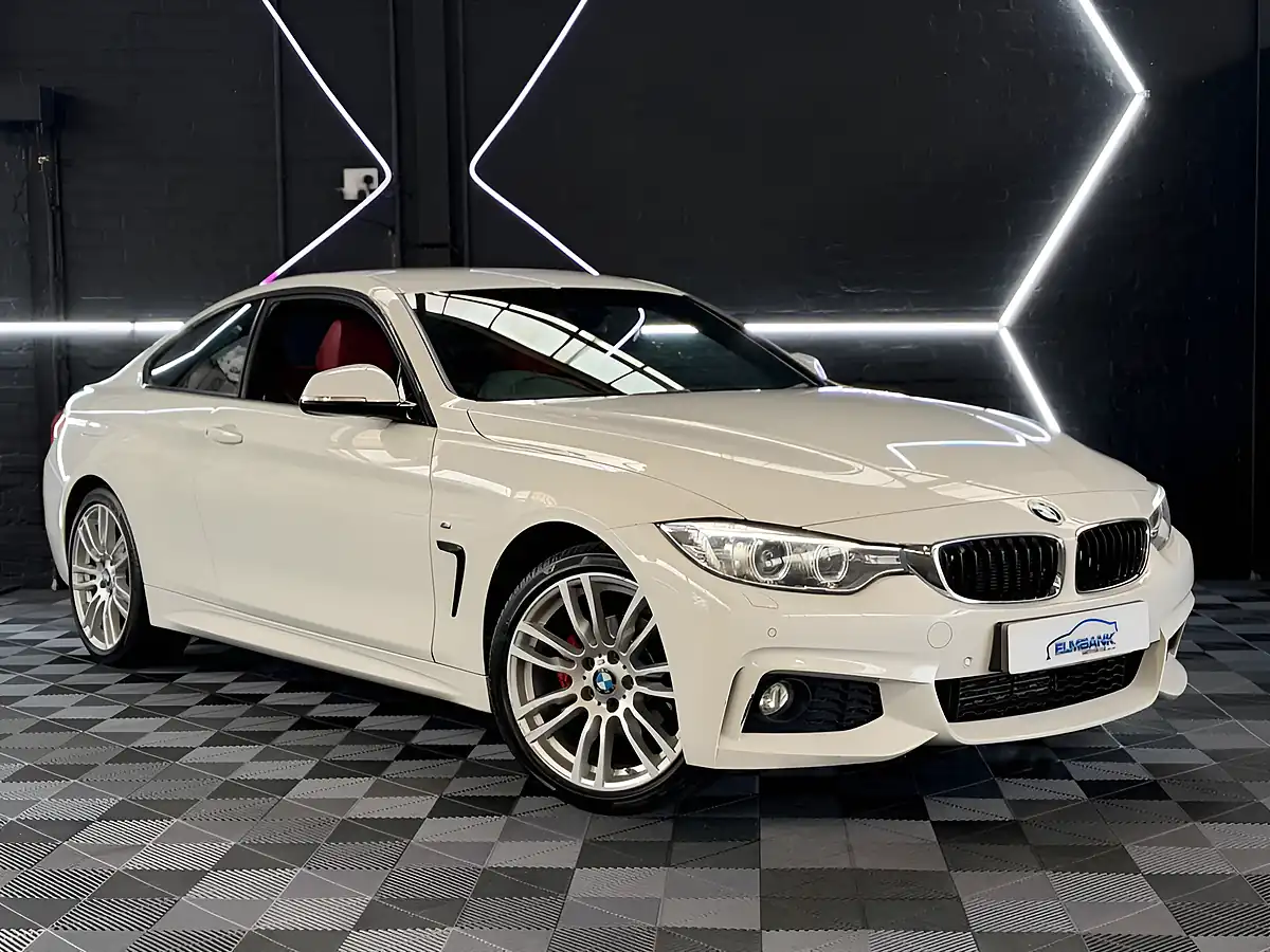 Used 2015 BMW 4 Series M Sport Alpine White - Interior and Exterior details 17