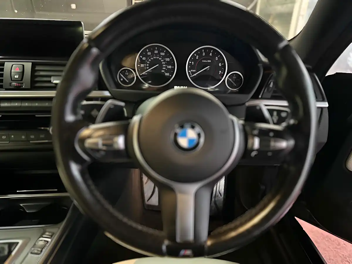 Used 2015 BMW 4 Series M Sport Black - Interior and Exterior details 13