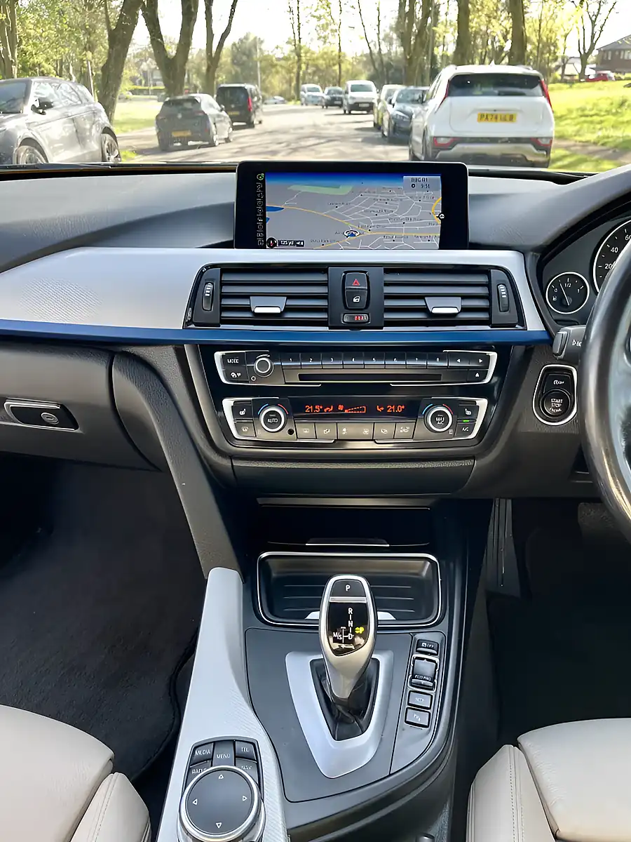 Used 2015 BMW 4 Series M Sport Black - Interior and Exterior details 14
