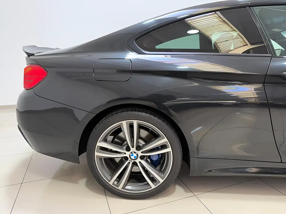 Used 2015 BMW 4 Series M Sport Black - Interior and Exterior details 10