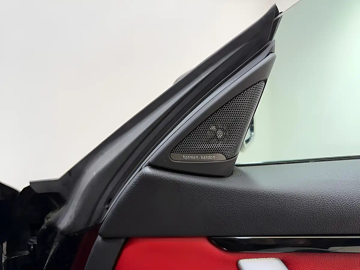 Used 2015 BMW 4 Series M Sport Black - Interior and Exterior details 16