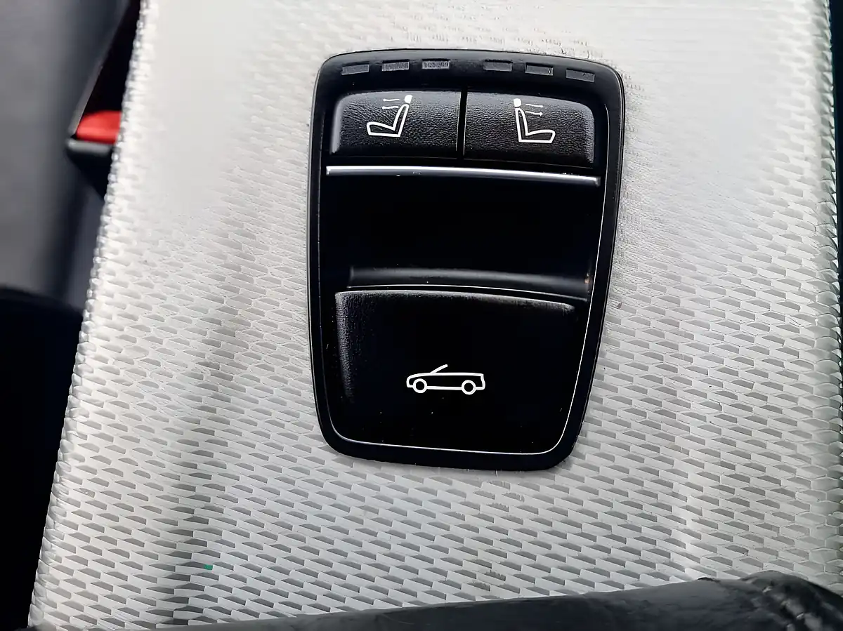 Used 2015 BMW 4 Series M Sport Blue - Interior and Exterior details 18