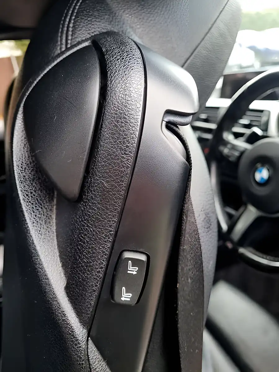 Used 2015 BMW 4 Series M Sport Blue - Interior and Exterior details 19