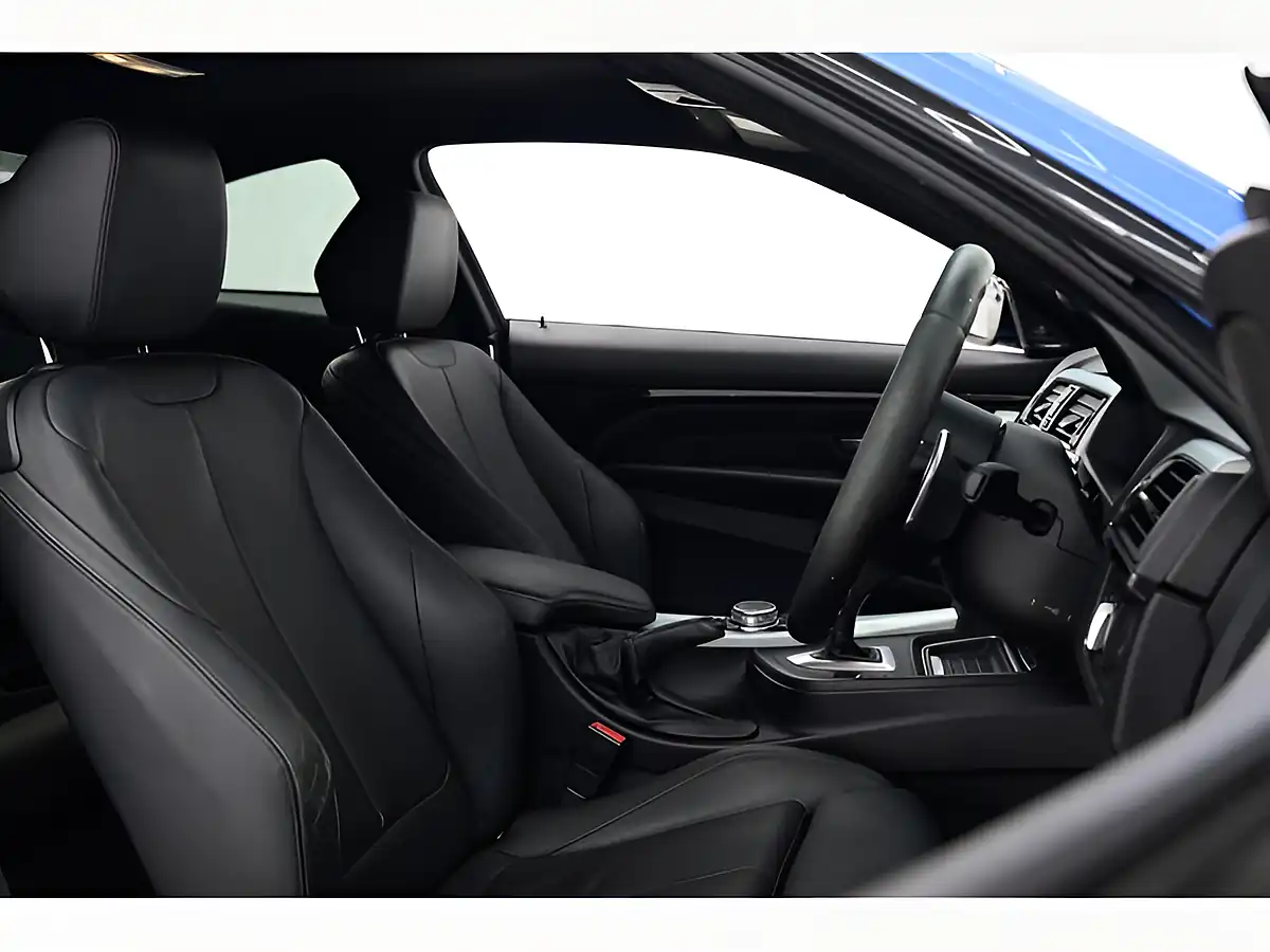 Used 2015 BMW 4 Series M Sport Blue - Interior and Exterior details 11