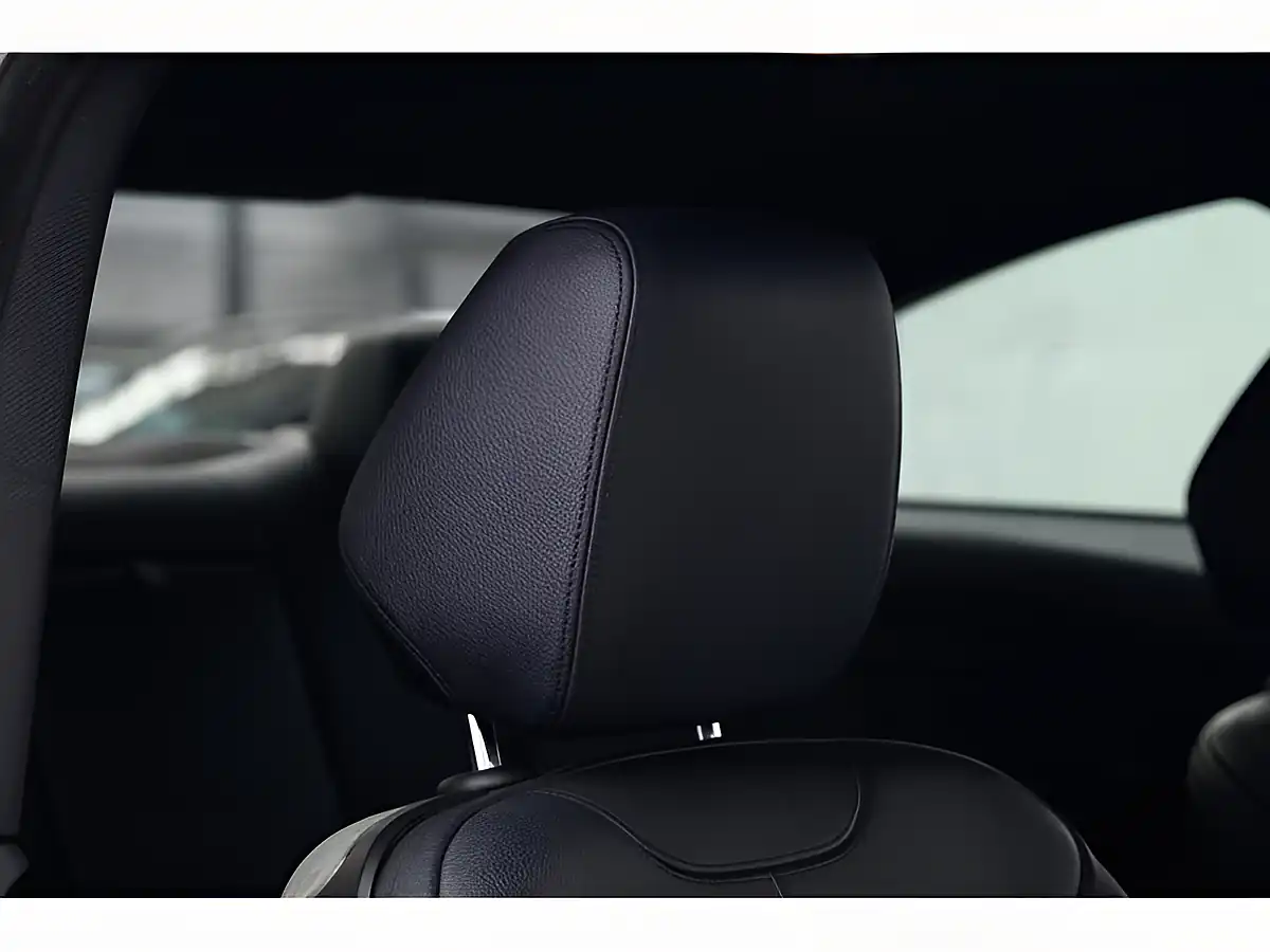 Used 2015 BMW 4 Series M Sport Blue - Interior and Exterior details 12