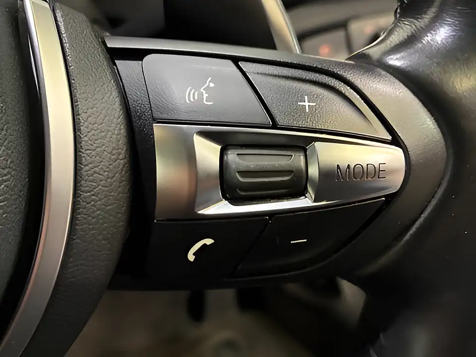 Used 2015 BMW 4 Series M Sport Blue - Interior and Exterior details 14