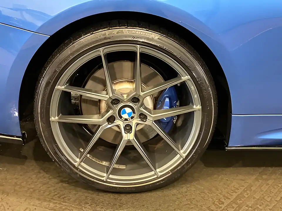 Used 2015 BMW 4 Series M Sport Blue - Interior and Exterior details 15