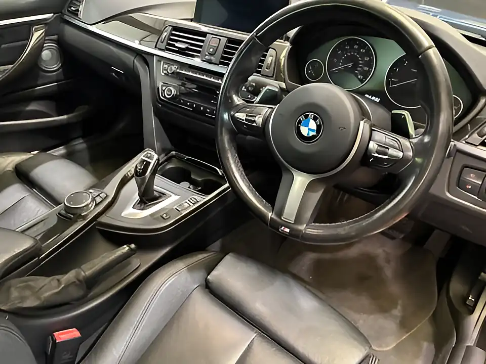 Used 2015 BMW 4 Series M Sport Blue - Interior and Exterior details 3
