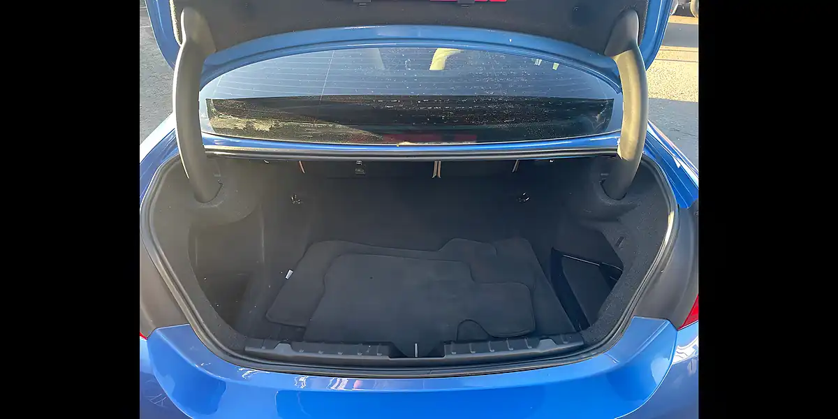 Used 2015 BMW 4 Series M Sport Blue - Interior and Exterior details 11