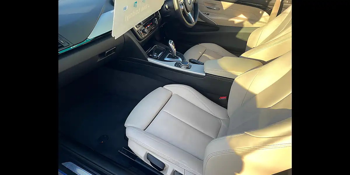 Used 2015 BMW 4 Series M Sport Blue - Interior and Exterior details 9