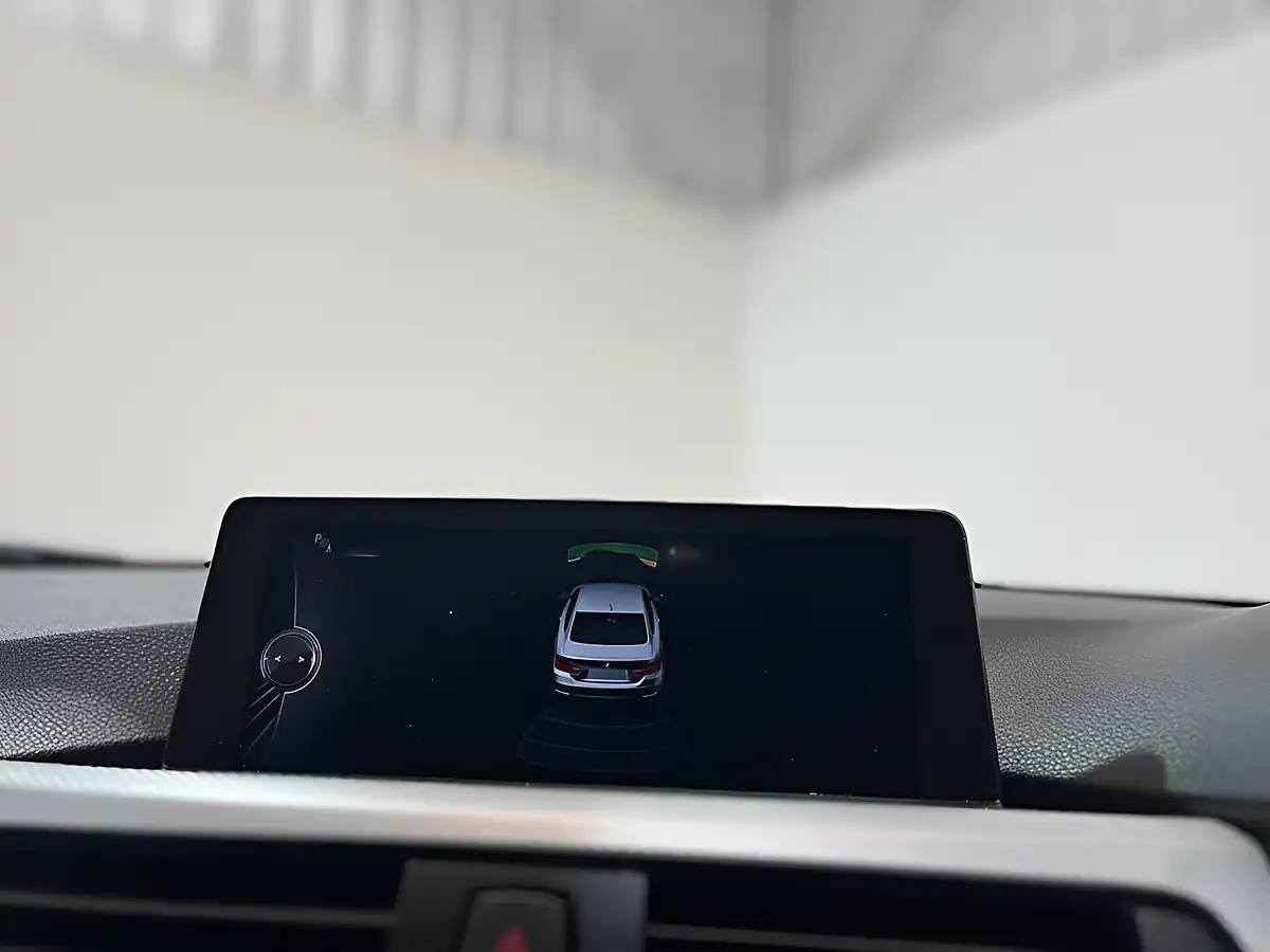 Used 2015 BMW 4 Series M Sport Silver - Interior and Exterior details 20