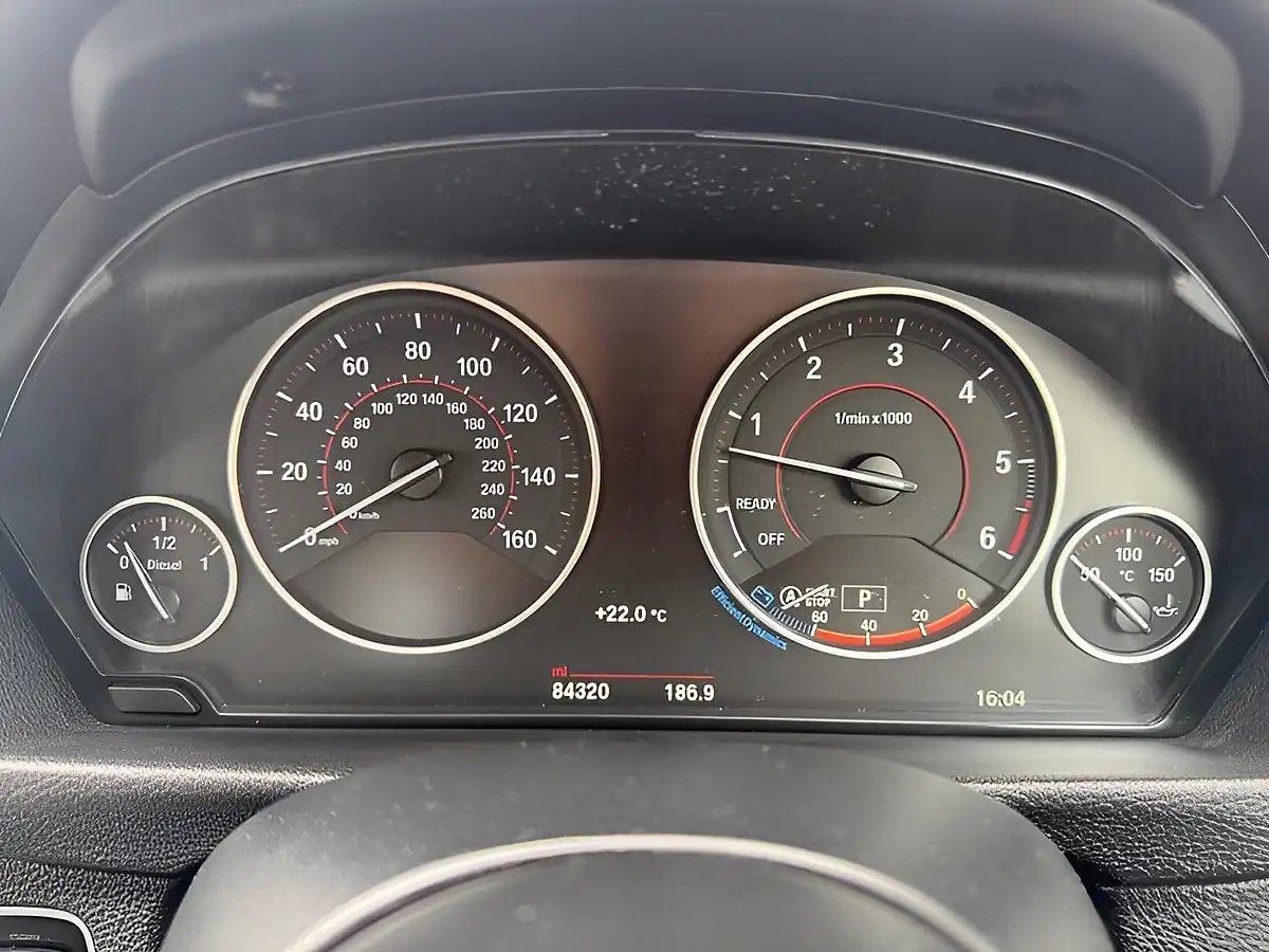 Used 2015 BMW 4 Series M Sport Silver - Interior and Exterior details 12