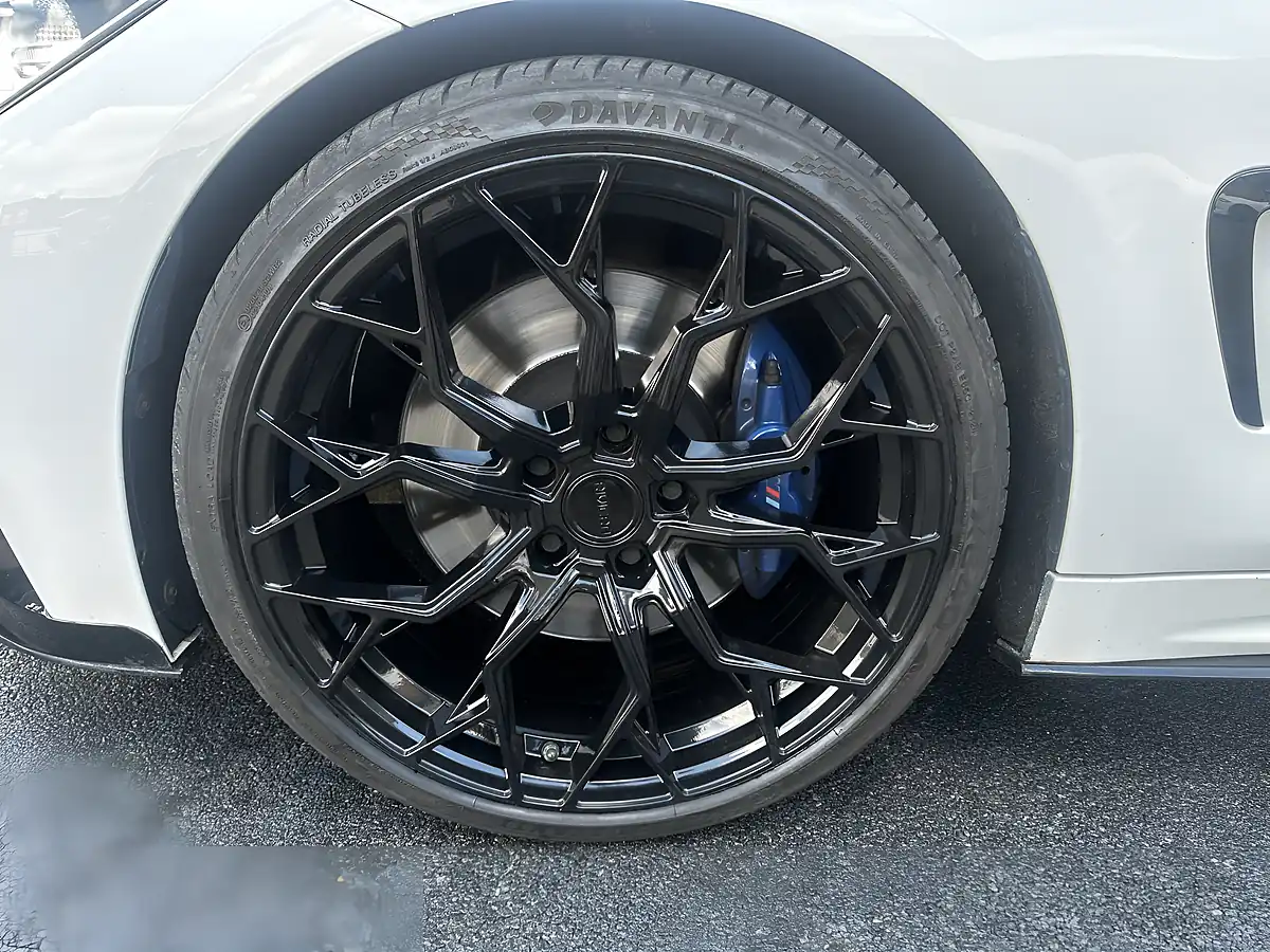 Used 2015 BMW 4 Series M Sport White - Interior and Exterior details 3