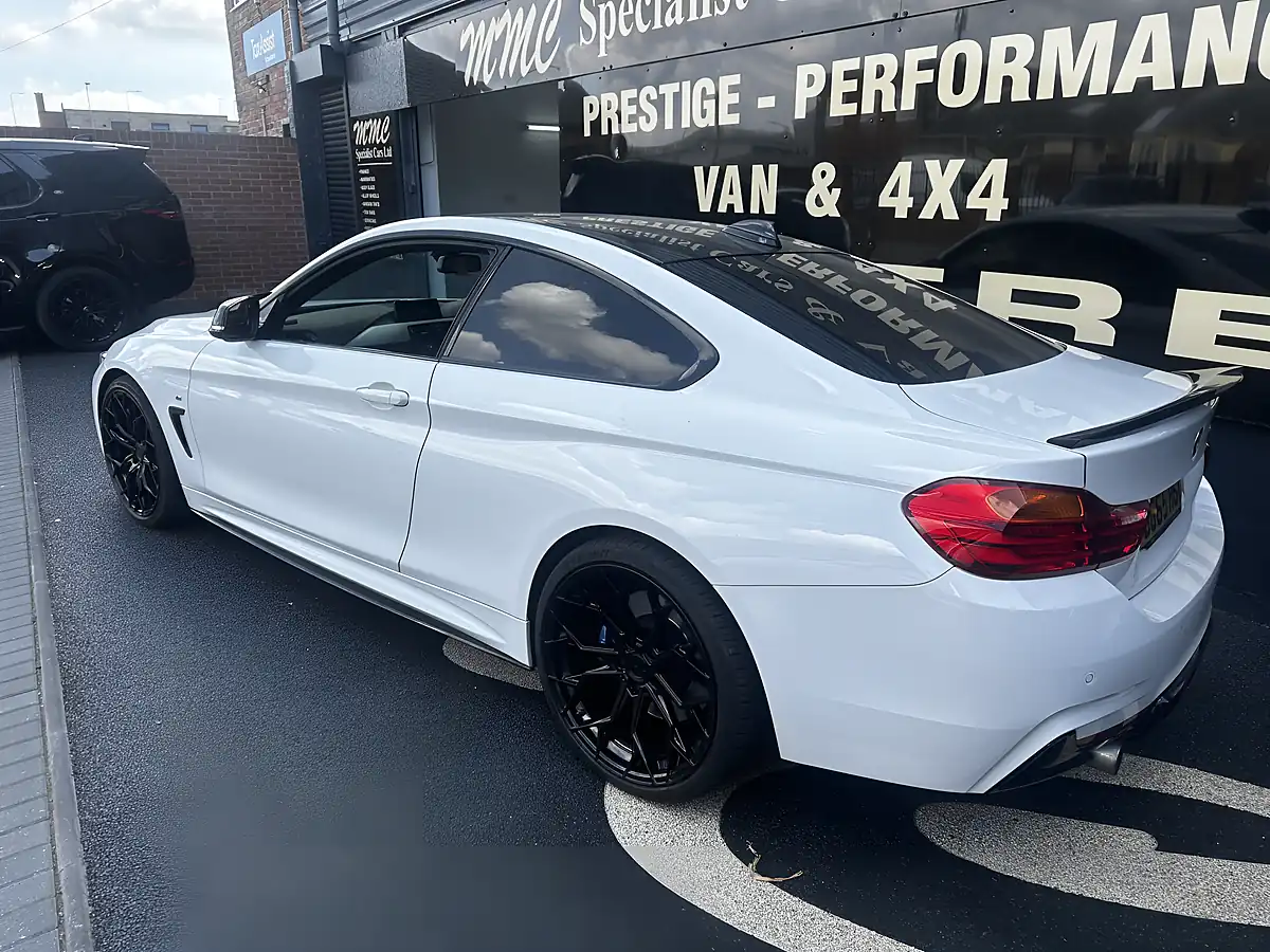 Used 2015 BMW 4 Series M Sport White - Interior and Exterior details 6