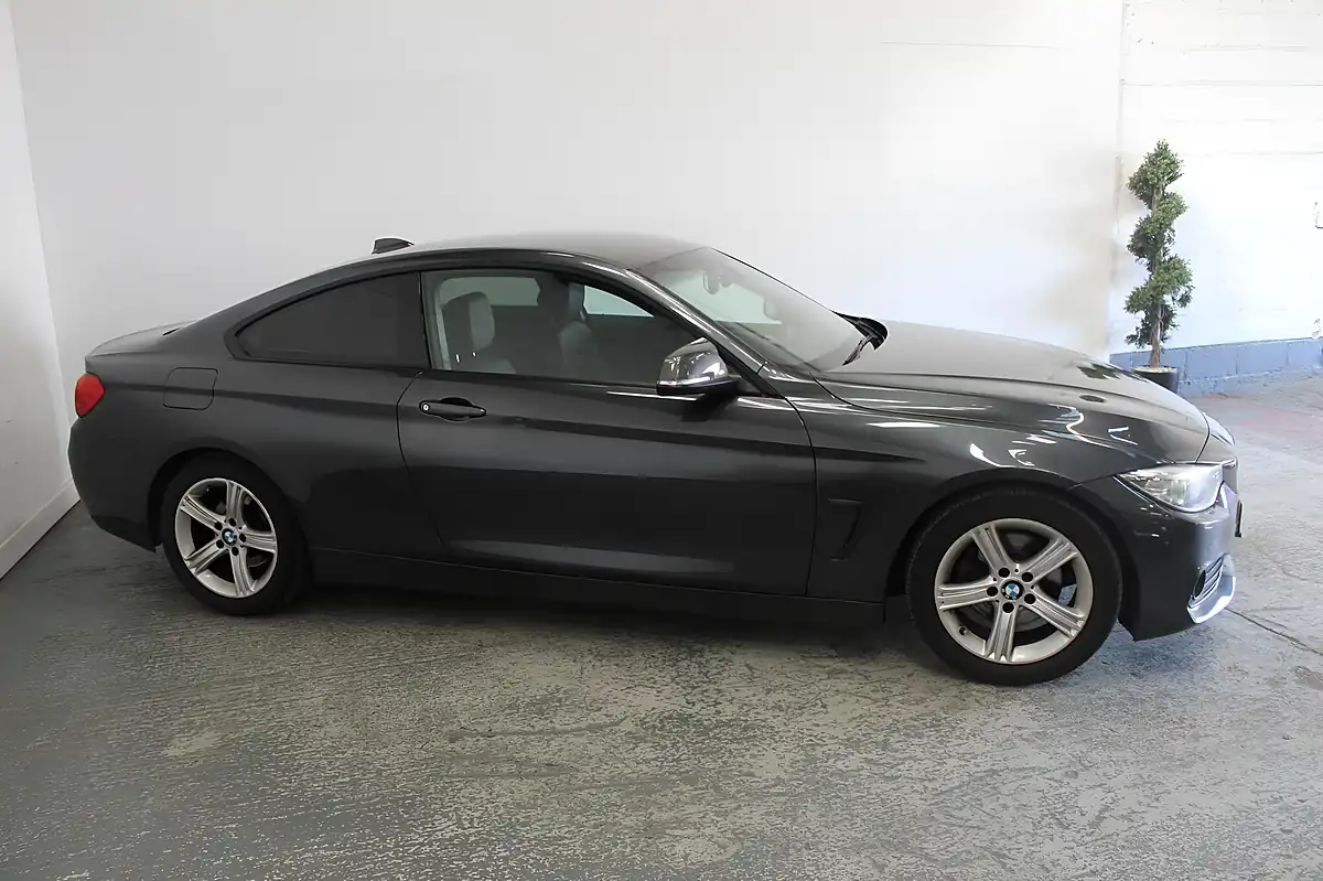 Used 2015 BMW 4 Series Se Grey - Interior and Exterior details 3