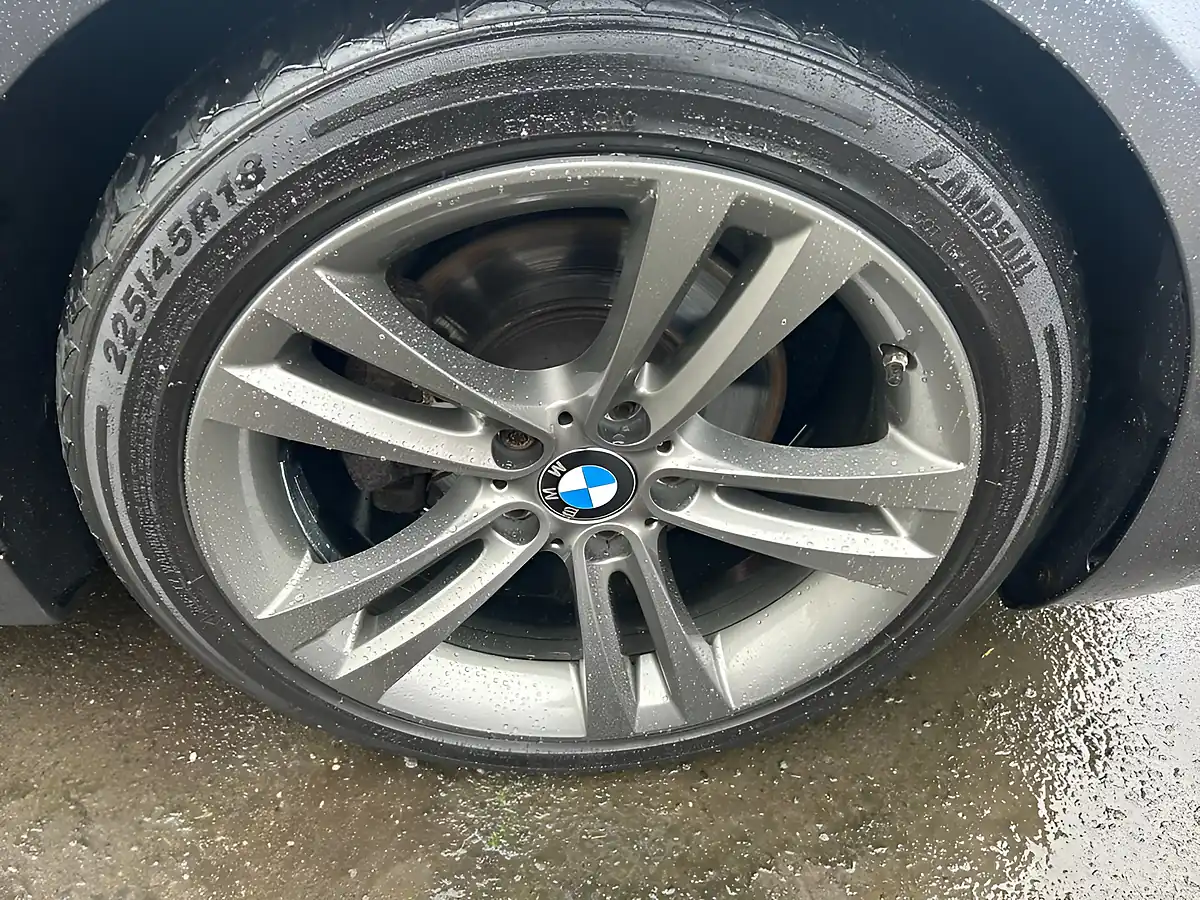 Used 2015 BMW 4 Series Sport Grey - Interior and Exterior details 16