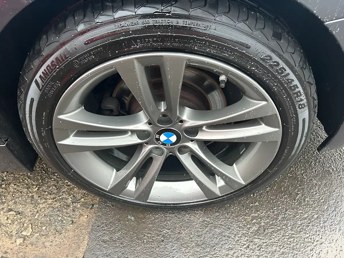Used 2015 BMW 4 Series Sport Grey - Interior and Exterior details 18