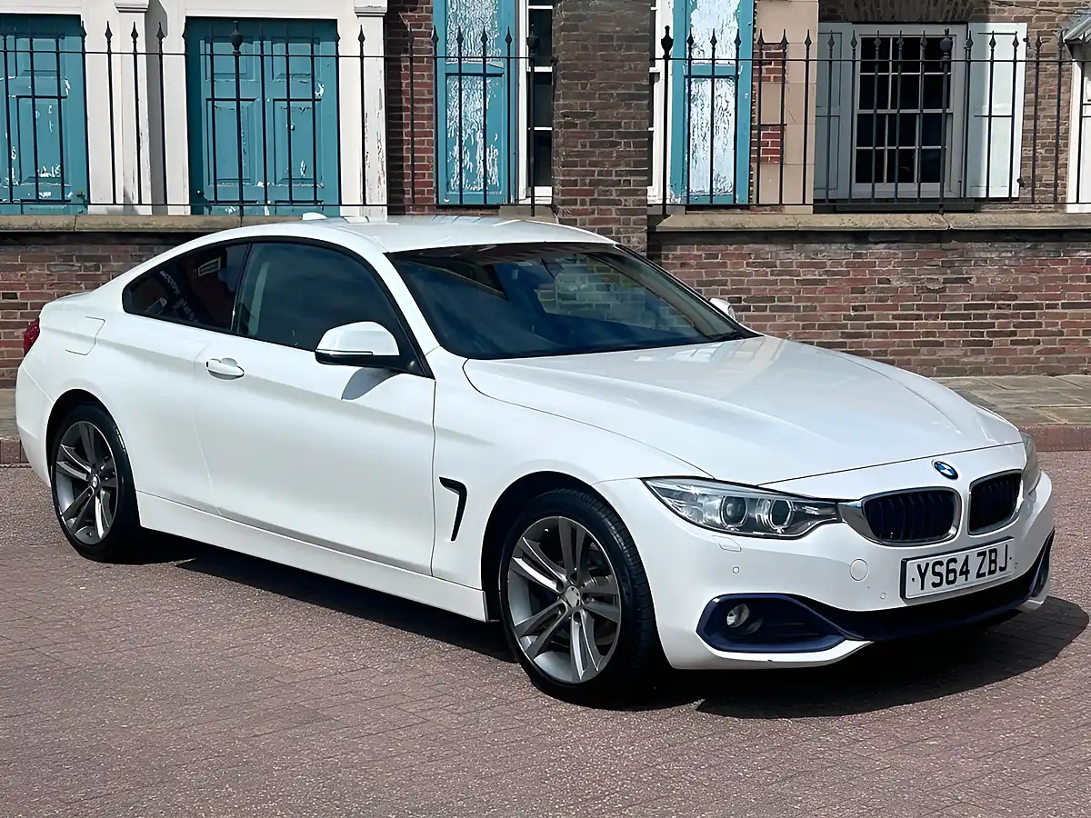 Used 2015 BMW 4 Series Sport White - Interior and Exterior details 3