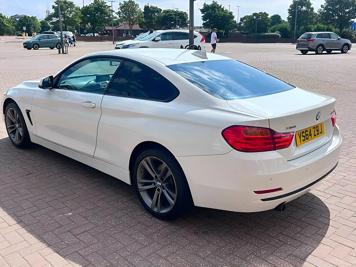 Used 2015 BMW 4 Series Sport White - Interior and Exterior details 6