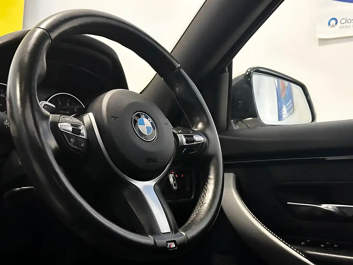 Used 2015 BMW 420i M Sport Alpine White - Interior and Exterior details 14