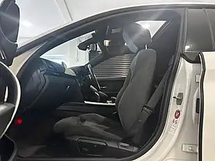Used 2015 BMW 420i M Sport Alpine White - Interior and Exterior details 6