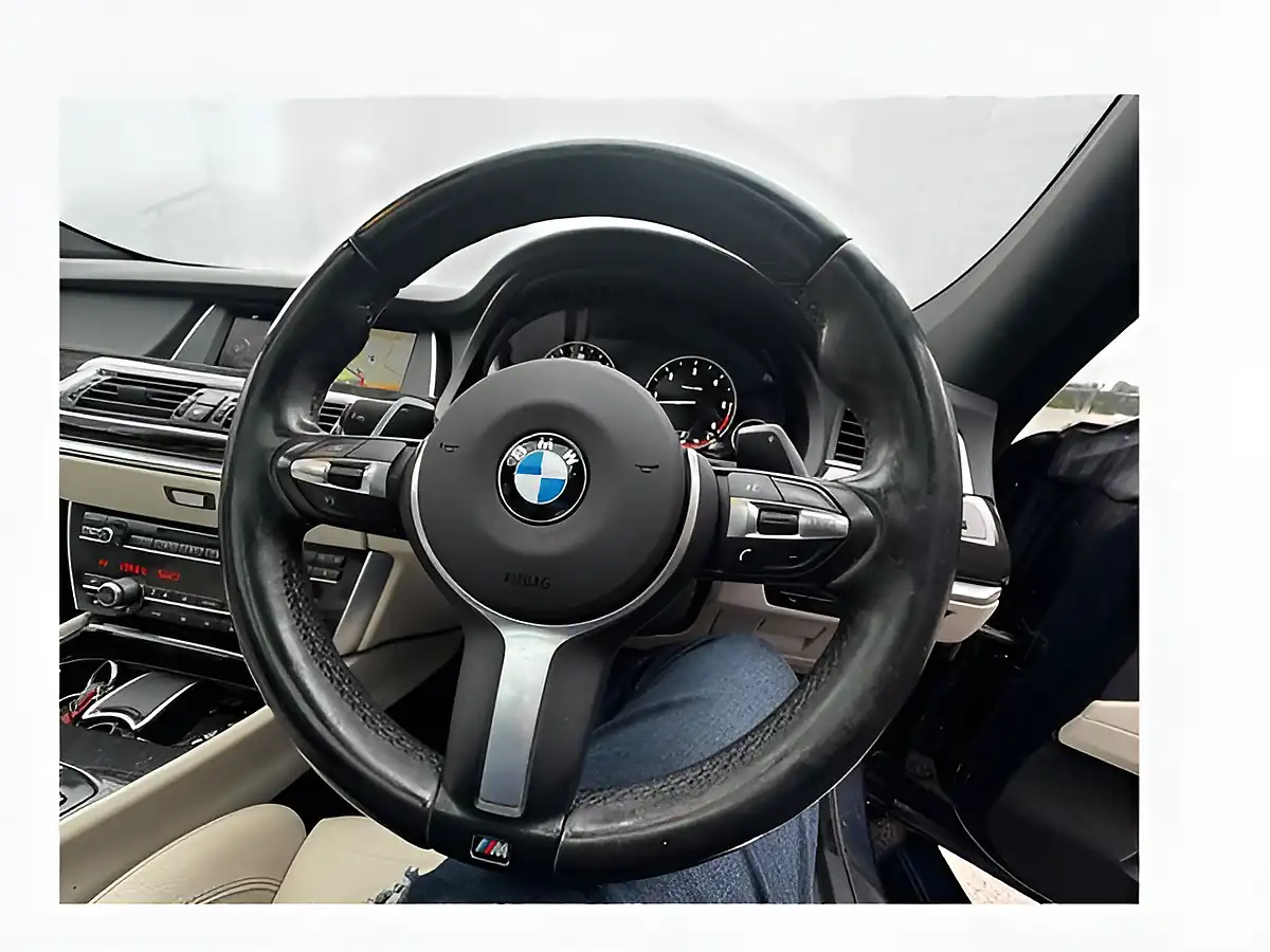 Used 2015 BMW 5 Series Gran Turismo M Sport GT Blue - Interior and Exterior details 17